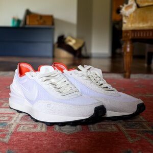 NIKE WOMENS WAFFLE ONE VINTAGE